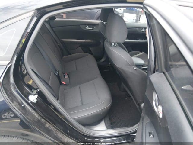 2020 KIA FORTE FE 8