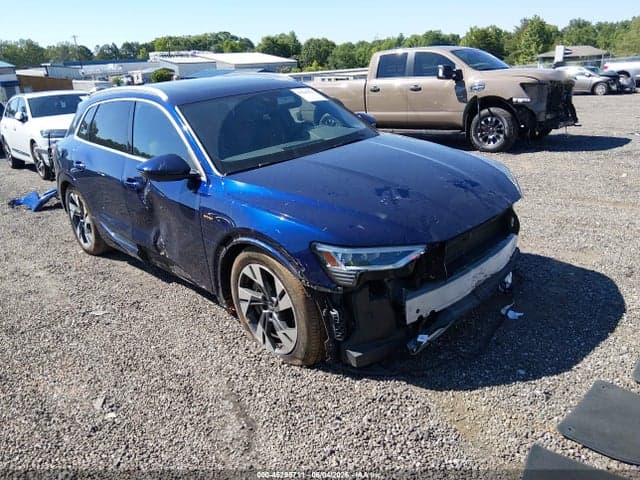 2023 AUDI E-TRON PREMIUM PLUS QUATTRO 1