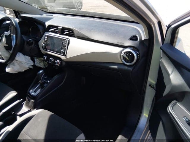 2021 NISSAN VERSA SV XTRONIC CVT 5