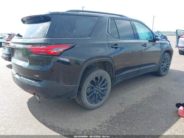 2023 CHEVROLET TRAVERSE AWD RS 4