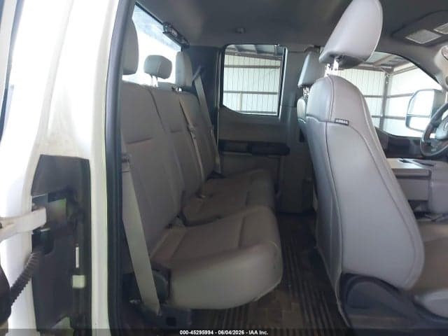 2017 FORD F-250 XL 8