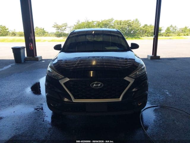 2020 HYUNDAI TUCSON SE 17
