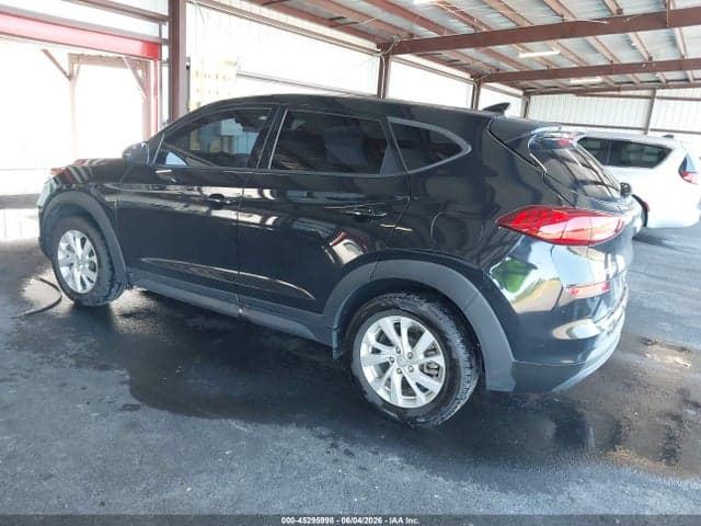 2020 HYUNDAI TUCSON SE 3
