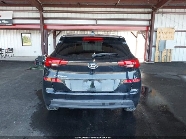 2020 HYUNDAI TUCSON SE 21