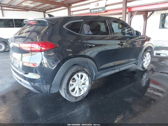2020 HYUNDAI TUCSON SE 4