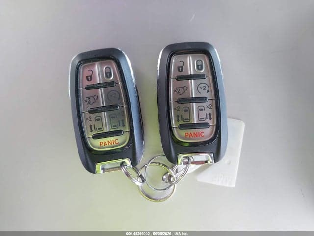2022 CHRYSLER VOYAGER LX 11