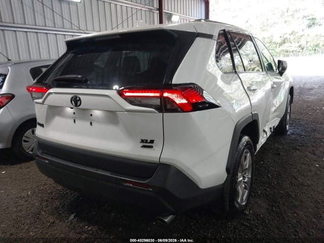 2025 TOYOTA RAV4 XLE 4