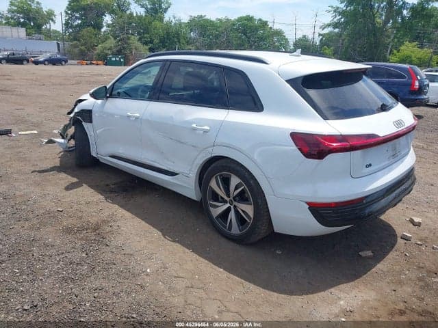 2024 AUDI Q8 E-TRON PREMIUM QUATTRO 3