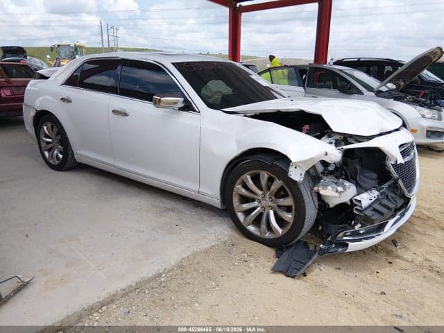 2020 CHRYSLER 300 LIMITED 1