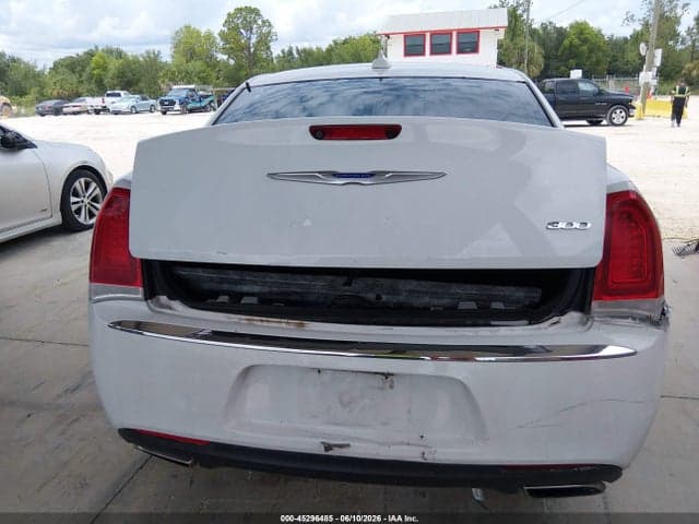 2020 CHRYSLER 300 LIMITED 12