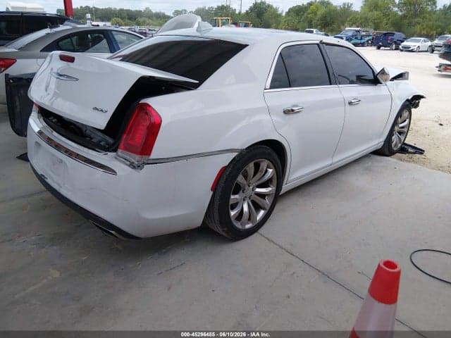2020 CHRYSLER 300 LIMITED 4