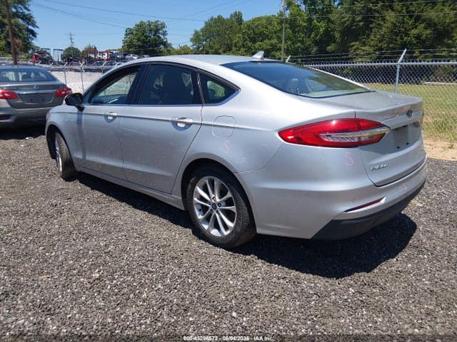 2019 FORD FUSION SE 3