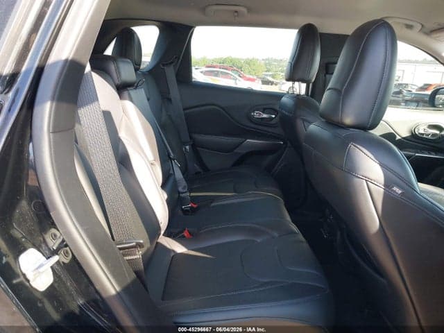 2019 JEEP CHEROKEE LIMITED 4X4 8