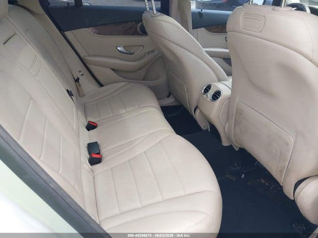 2018 MERCEDES-BENZ GLC 300 8