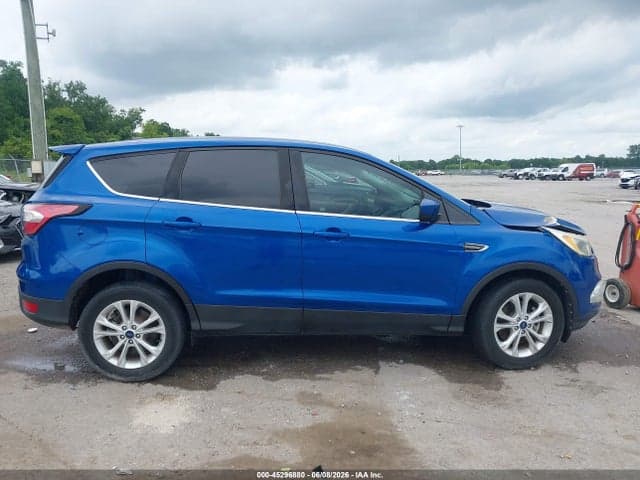 2017 FORD ESCAPE SE 13
