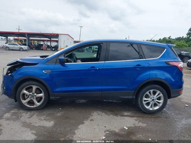 2017 FORD ESCAPE SE 14