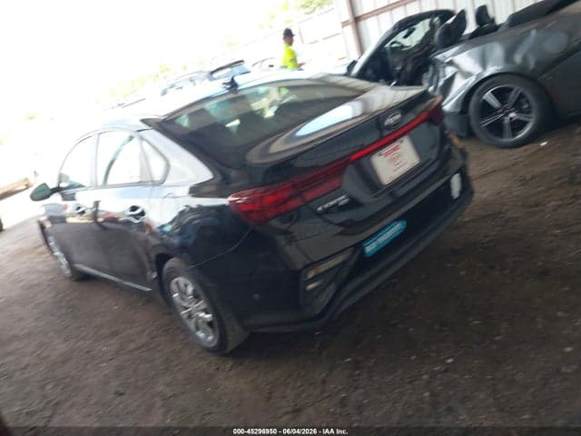 2021 KIA FORTE FE 3