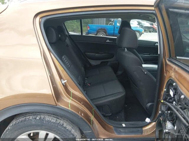 2017 KIA SPORTAGE LX 8