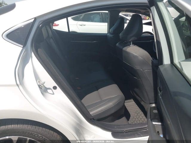 2025 TOYOTA CAMRY XLE 8