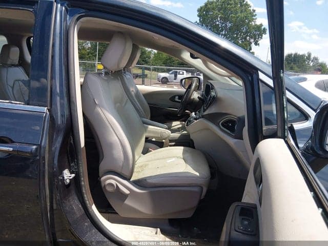 2020 CHRYSLER PACIFICA TOURING L 5