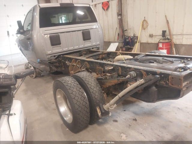 2022 RAM 5500 CHASSIS TRADESMAN/SLT 3