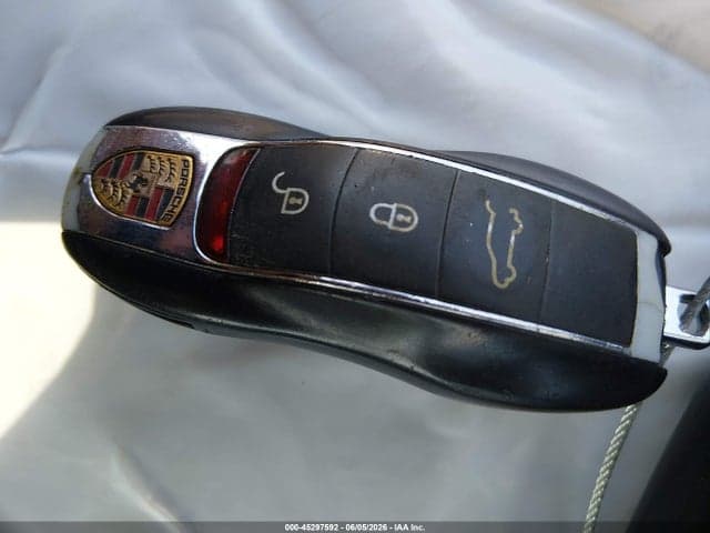 2012 PORSCHE CAYENNE 11