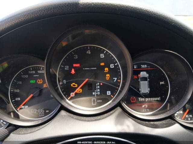 2012 PORSCHE CAYENNE 7