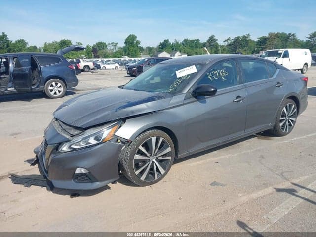 2022 NISSAN ALTIMA SR FWD 2