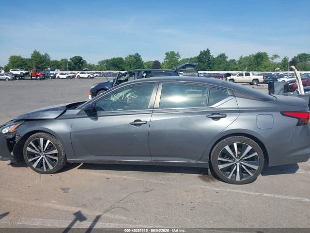 2022 NISSAN ALTIMA SR FWD 13