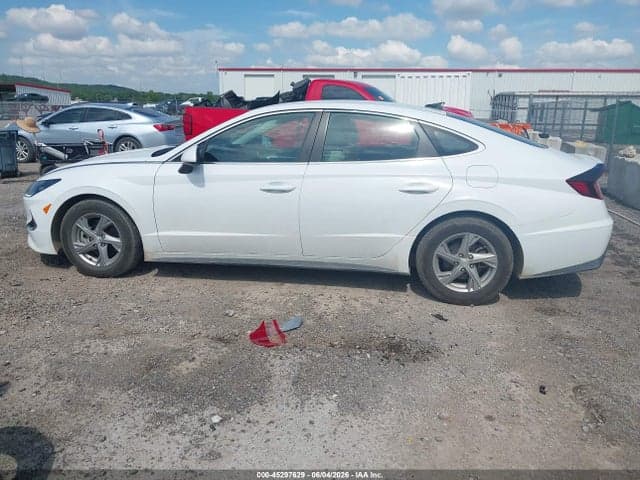 2021 HYUNDAI SONATA SE 14