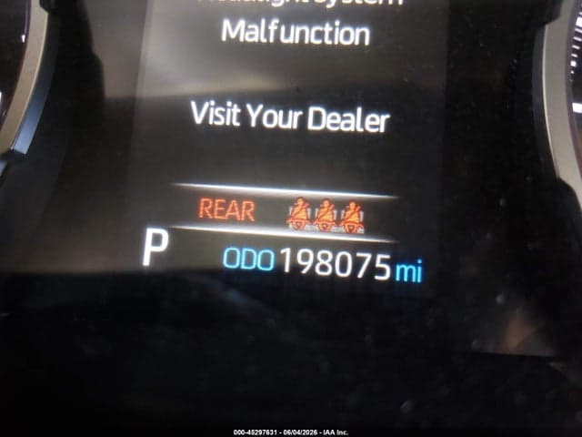 2019 TOYOTA RAV4 XLE 16