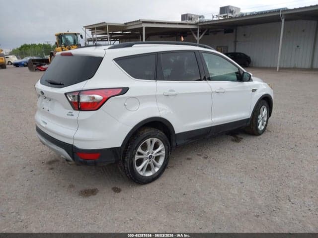 2018 FORD ESCAPE SE 4