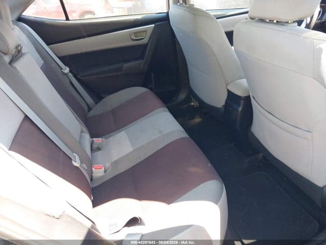 2017 TOYOTA COROLLA LE 8