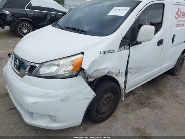 2017 NISSAN NV200 SV 6