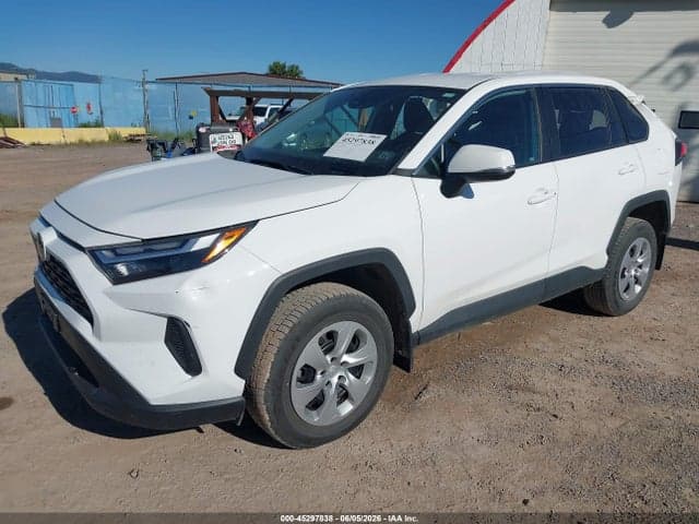 2023 TOYOTA RAV4 LE 2