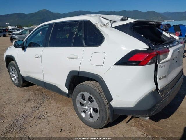 2023 TOYOTA RAV4 LE 3