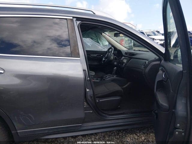 2019 NISSAN ROGUE S 5