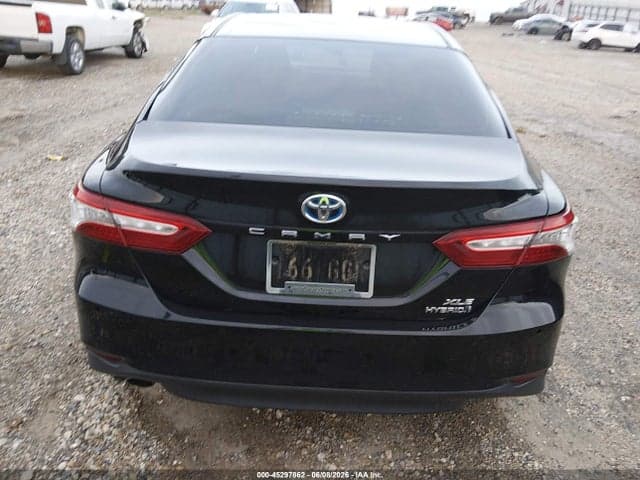 2018 TOYOTA CAMRY HYBRID XLE 16