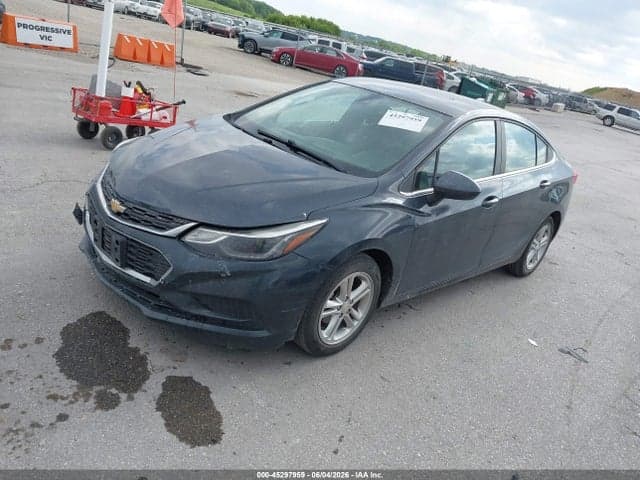 2017 CHEVROLET CRUZE LT AUTO 2