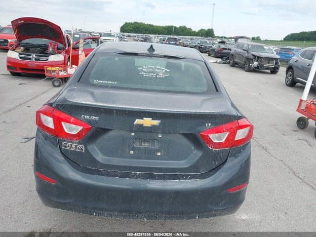 2017 CHEVROLET CRUZE LT AUTO 16