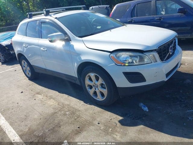 2013 VOLVO XC60 3.2 1