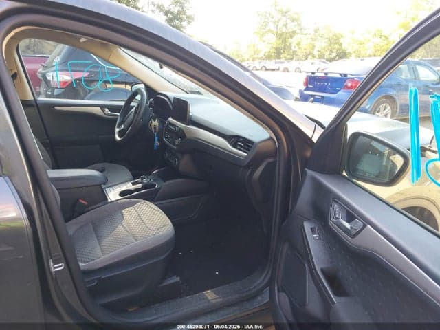 2020 FORD ESCAPE SE 5