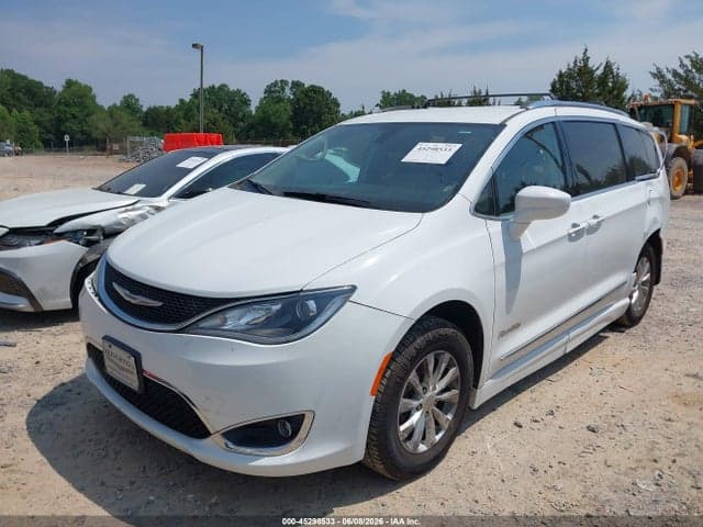 2019 CHRYSLER PACIFICA TOURING L 2