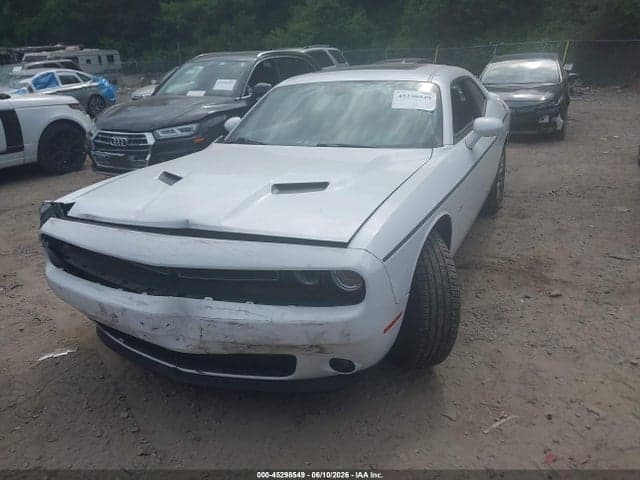 2017 DODGE CHALLENGER GT 2
