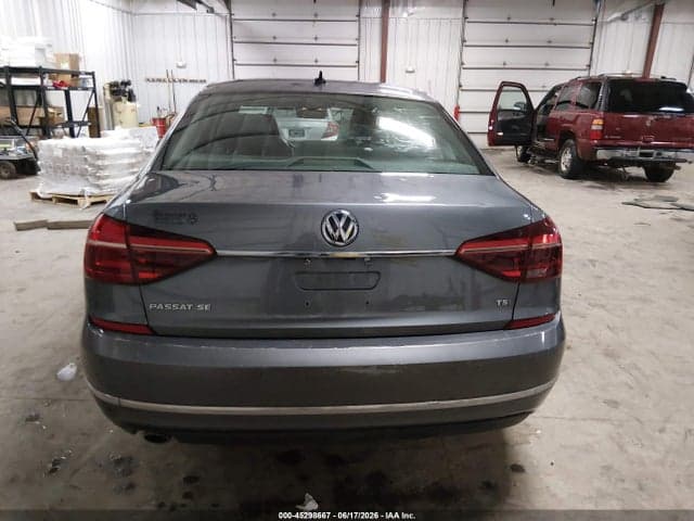 2018 VOLKSWAGEN PASSAT 2.0T SE 17
