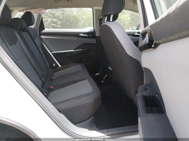 2024 VOLKSWAGEN TAOS 1.5T S 8