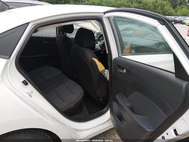 2021 HYUNDAI ACCENT SE 8