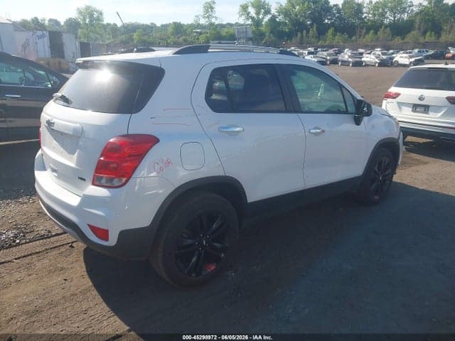 2019 CHEVROLET TRAX LT 4