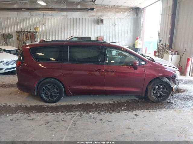 2018 CHRYSLER PACIFICA TOURING L 13