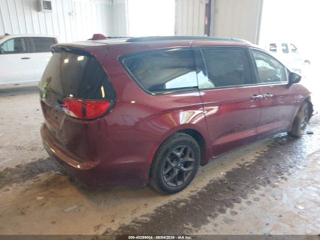 2018 CHRYSLER PACIFICA TOURING L 4